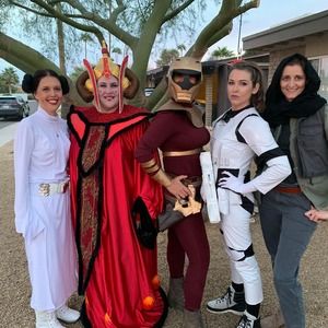 Meet your Posher, Danielle